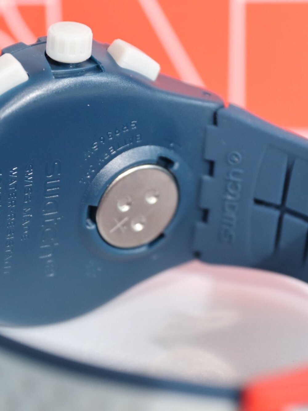 NEW Swatch HUMPY BUMPY Silicone Chronograph Men's 41mm Watch SUSN411 Bricks - Picture 9 of 10